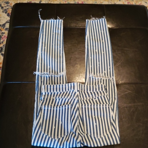 Zara Striped Distressed Jeggings - Picture 3 of 3